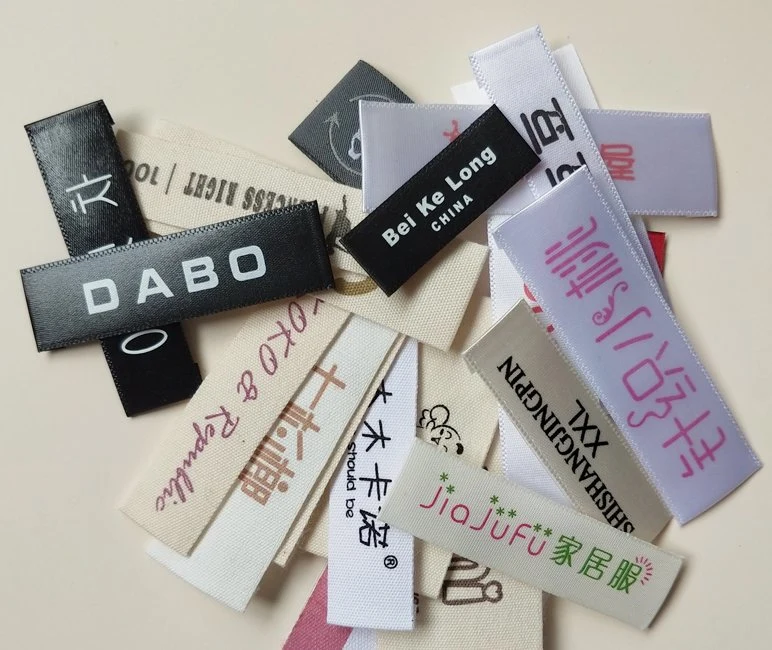 Customized Clothing Label / Fabric Woven Tags Supplier