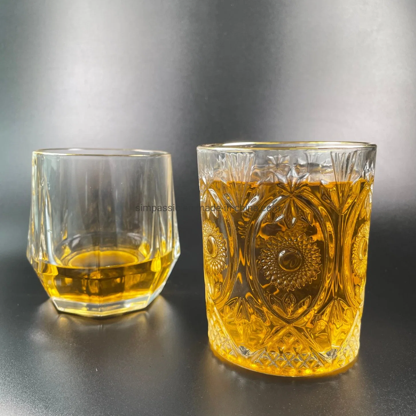 2022 New Design Gold Cup Mouth Whiskey Glass