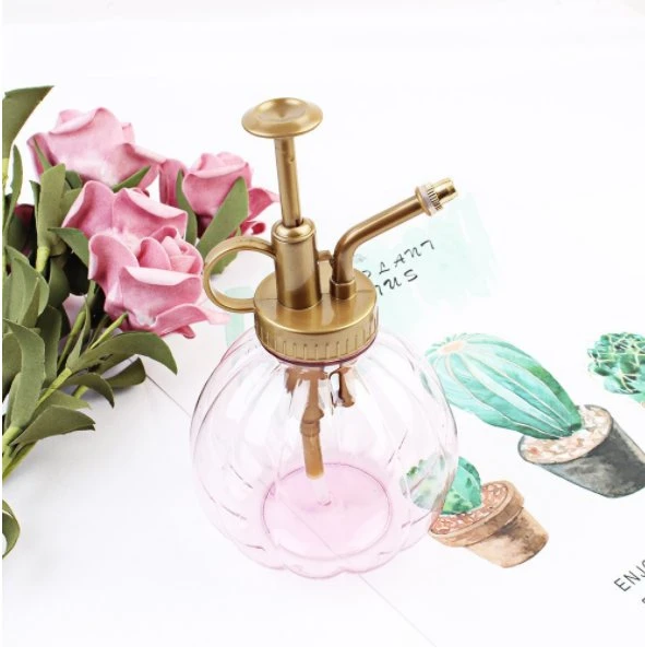 Plastic Water Mister with Gold Finished Plastic Top for Household Plant Indoor Gardening Tool