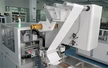 Embalagem Full-Automatic de alta eficiência Embalagem de fluxo de máquina 4 vedantes laterais Máscara Máquina de Embalagem automática