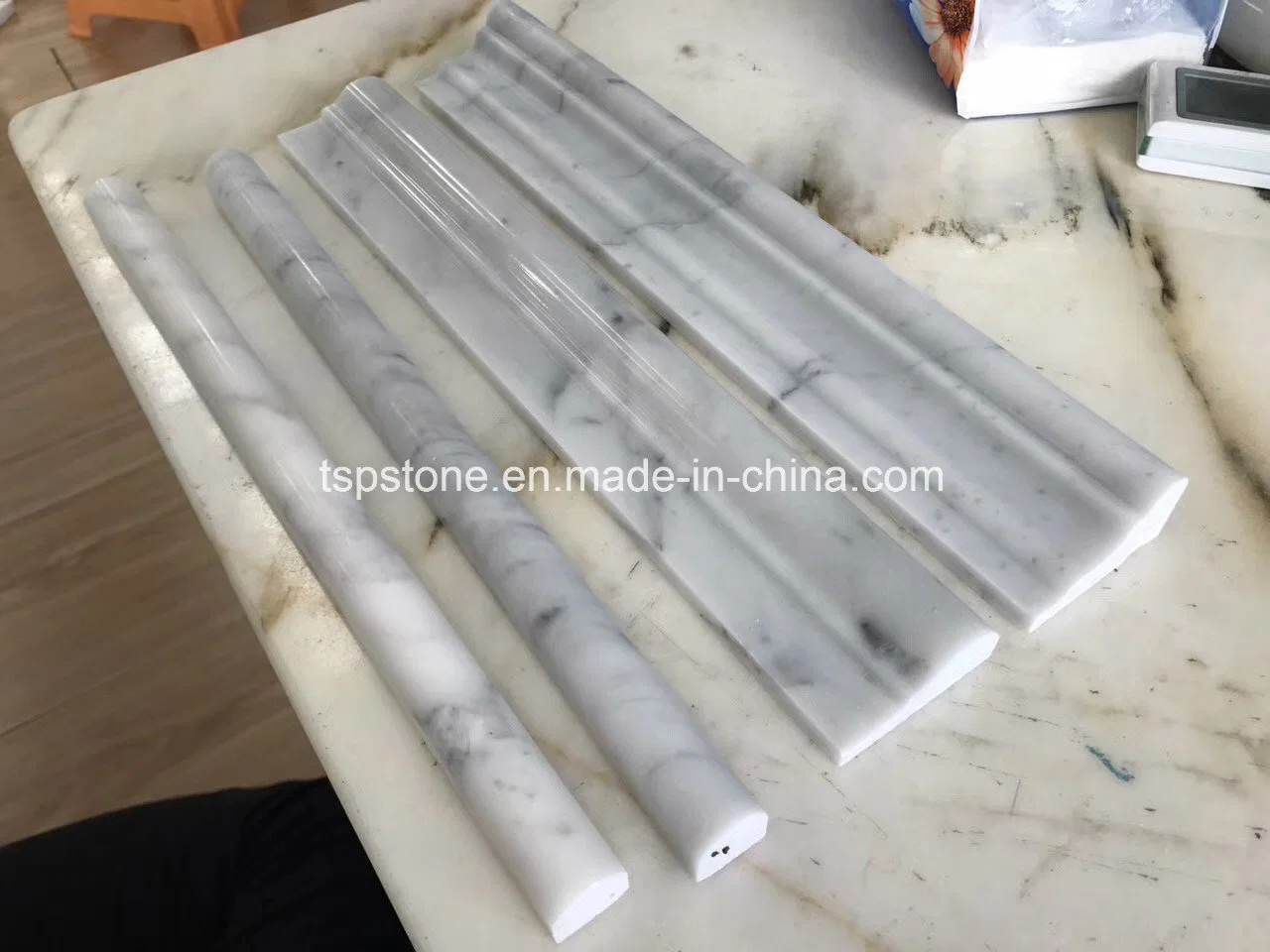 White/Black/Grey/Beige/Yellow Granite/Marble Skirting for Board/Wall Skirting and Flooring Tiles