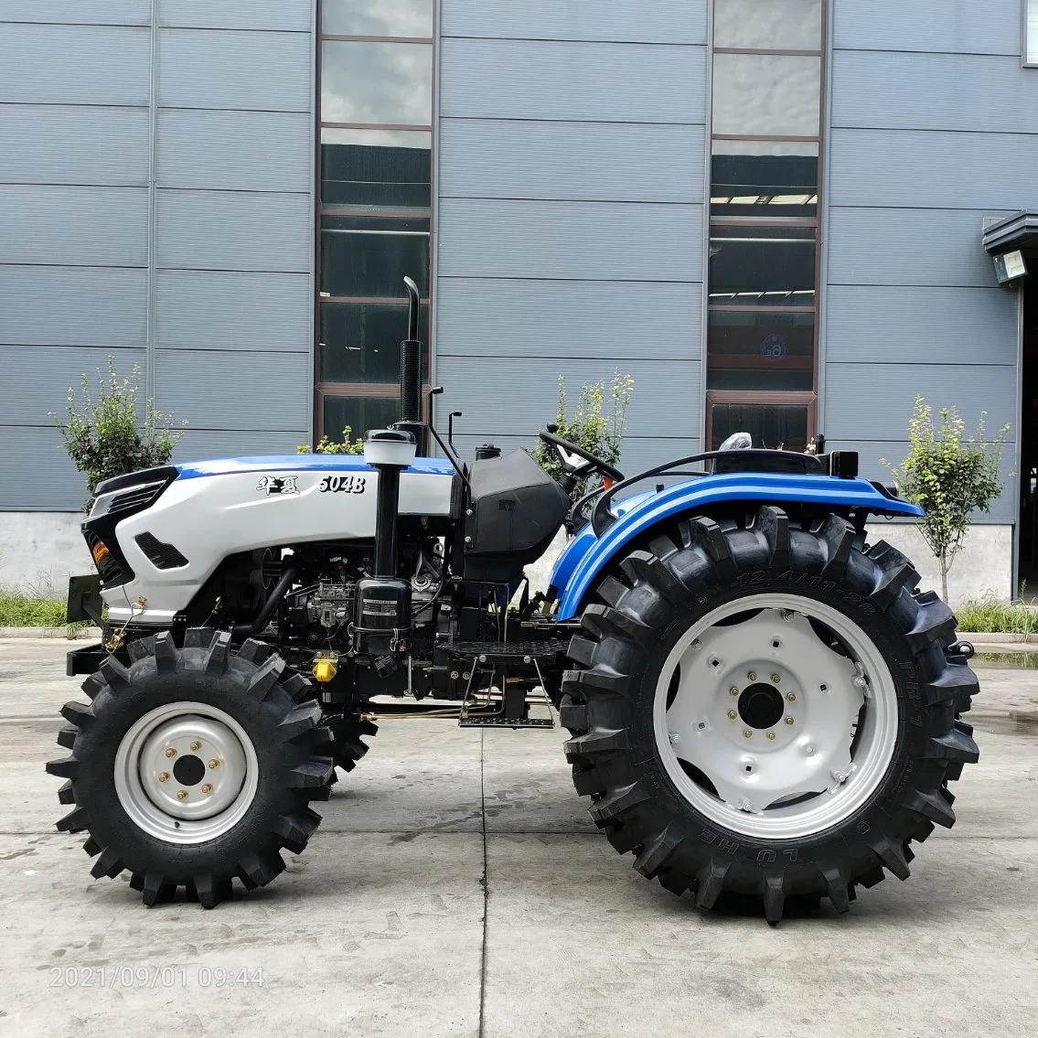 4W 50HP avec certificat CE Chine marque tracteur d'équipement agricole