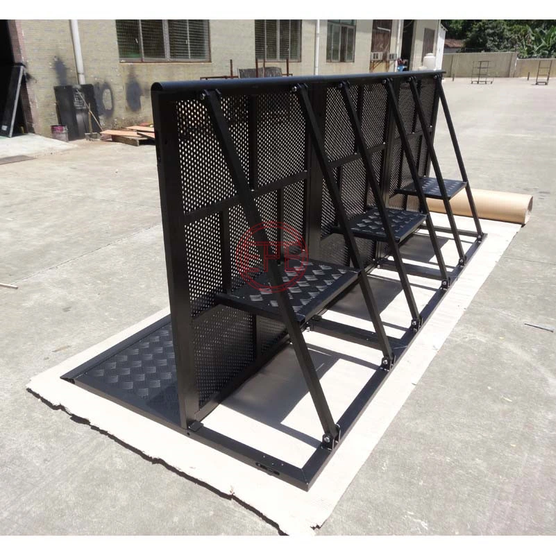 Black Stage Barrier for Controling Crazy Fans with Gate