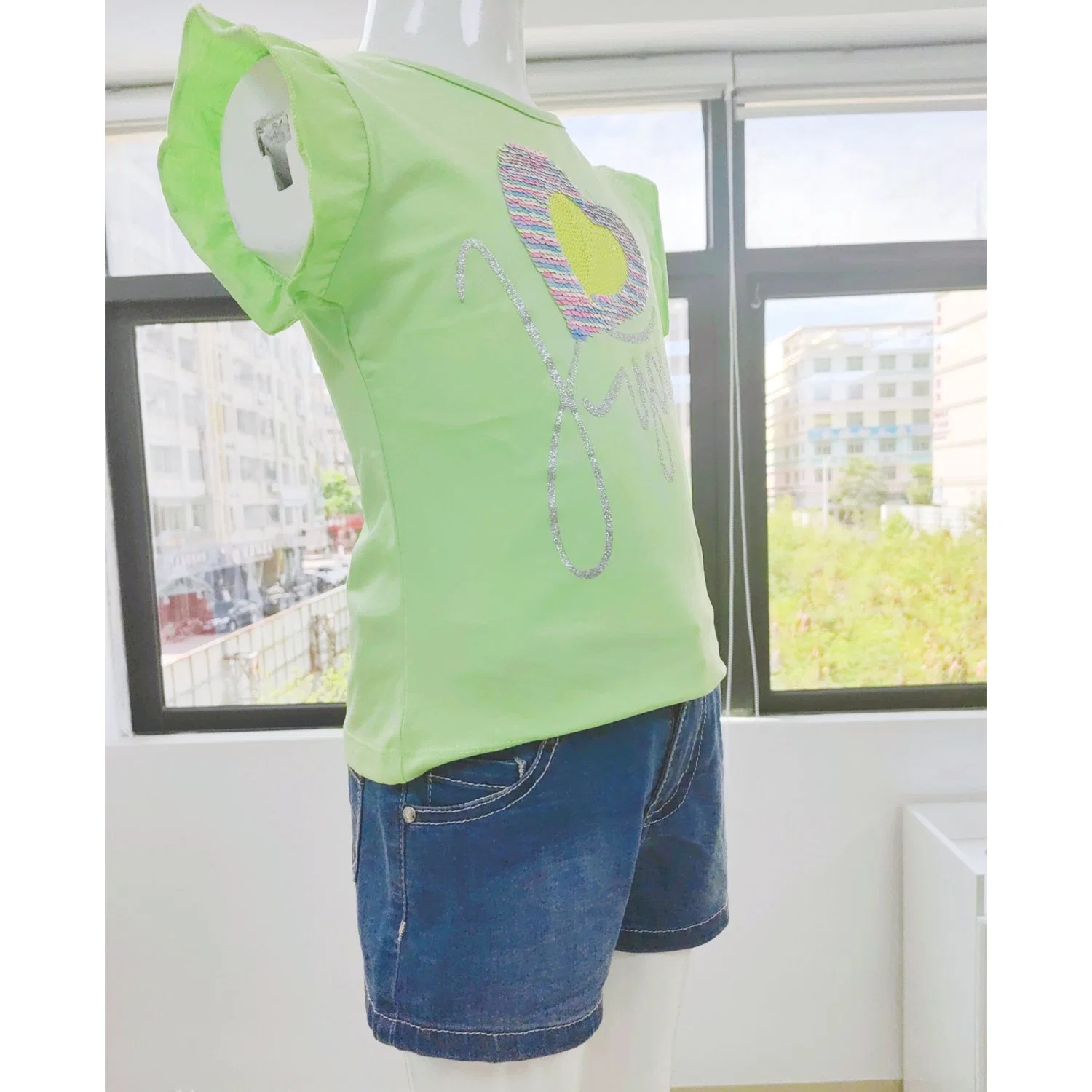 2022 Summer Children&prime; S Vest Suit Cotton Girls Short-Sleeved + Denim Shorts Korean Version Girls&prime; Short-Sleeved Children&prime; S Clothing