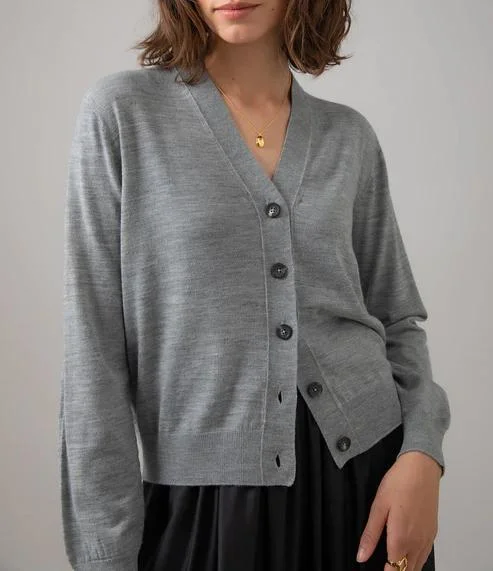 Autumn Winter Comfortable Classic 100% Cashmere Cardigan V Neck Pullover Sweater