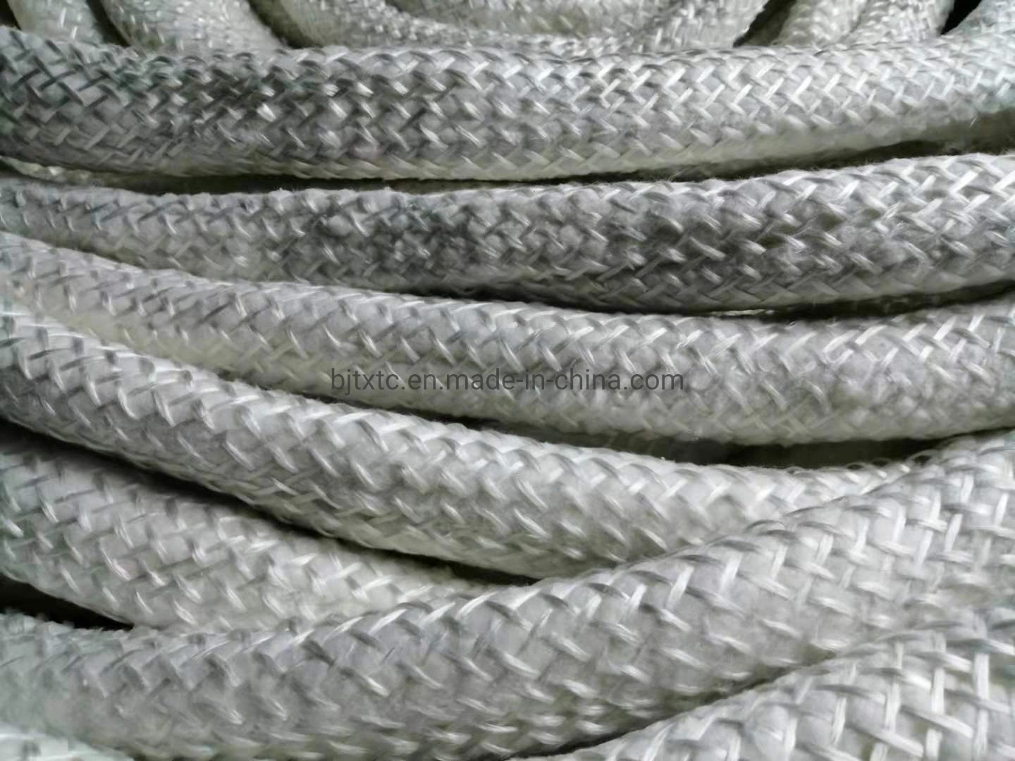 Ceramic Blanket Core Coated Fiberglass Mesh for High-Temperature Sealing