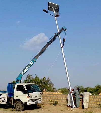 Водонепроницаемый комплект Цена 60W Солнечный светодиодный уличный свет для Наружное освещение