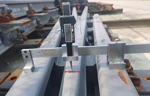 Digital Switch Rail Height Gauge for Switch Rail Wear Measurement