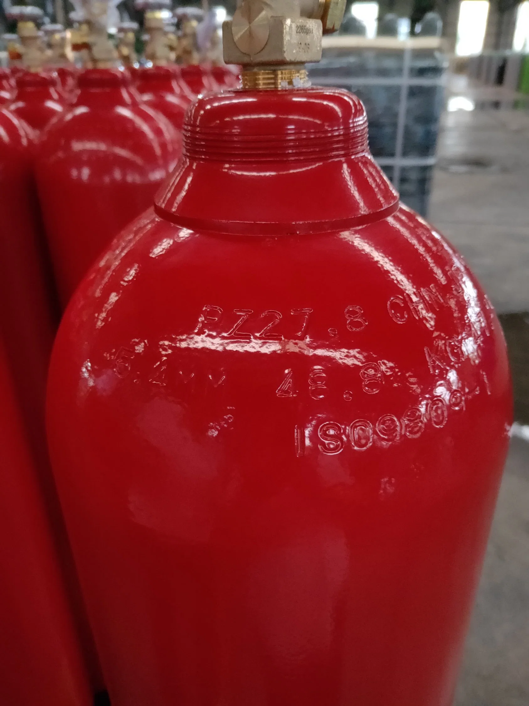 High Purity 99.99%/99.999% Co Gas/ Carbon Monoxide Gas in High Pressure Gas Cylinders