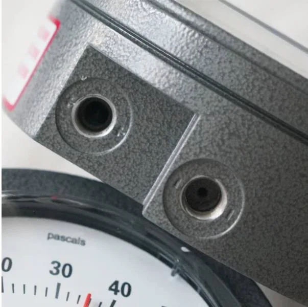 Cast Aluminium -30~30kpa 500mmwc Magnehelic Micro Differential Pressure Gauge for Full Range Pressure Mrc-2001