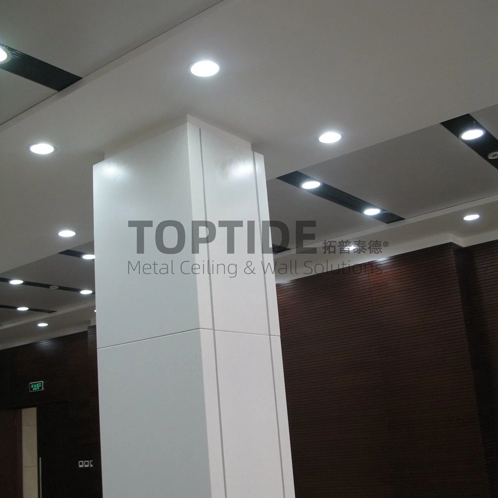 Detachable Aluminium Windproof Suspended Metal Panel Decorative Square Drop Ceiling 600 X 600