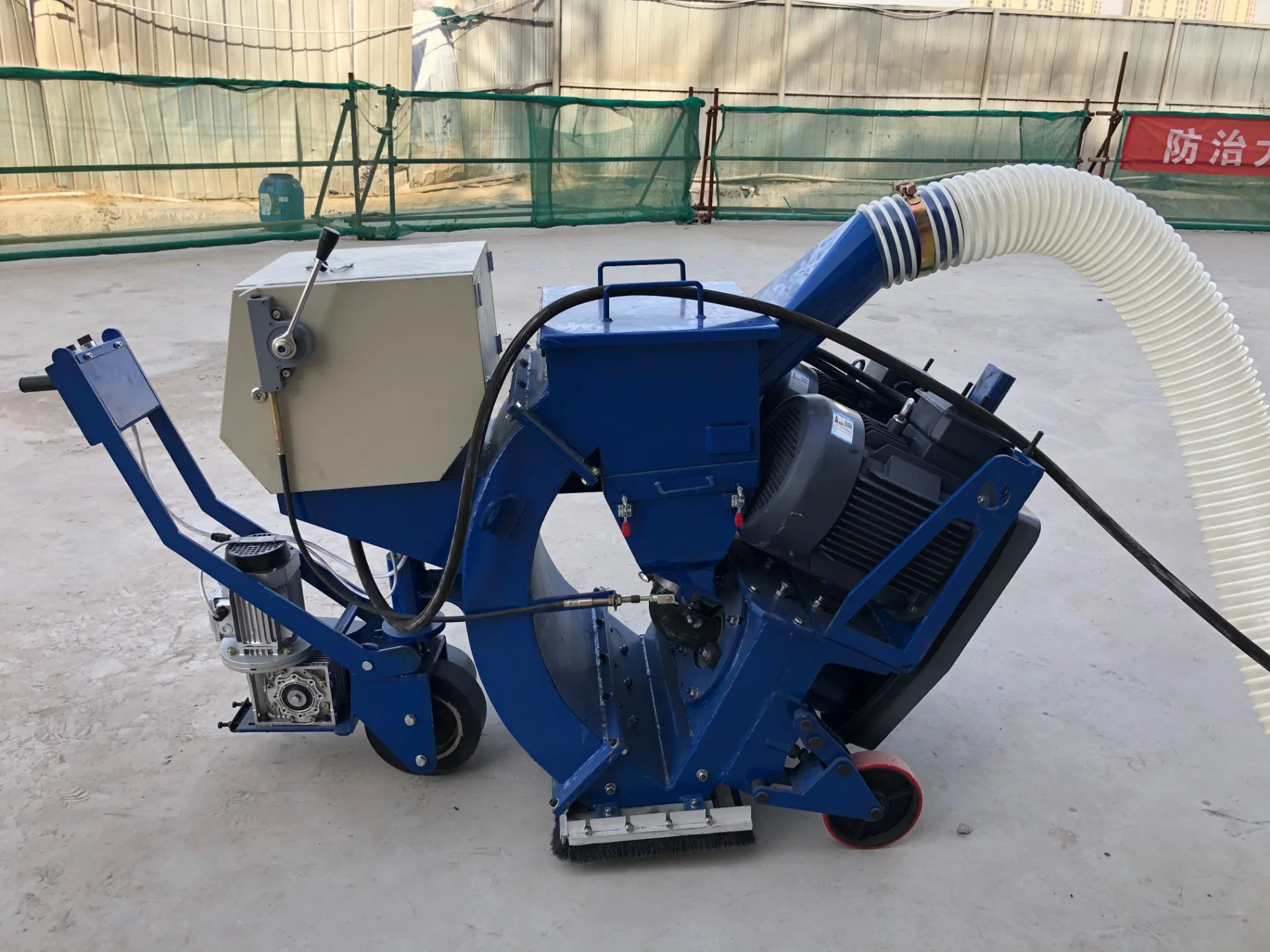 CE ISO Approved Wire Mesh Belt Shot Blasting Shotblast Machine/Sand Blasting Machine