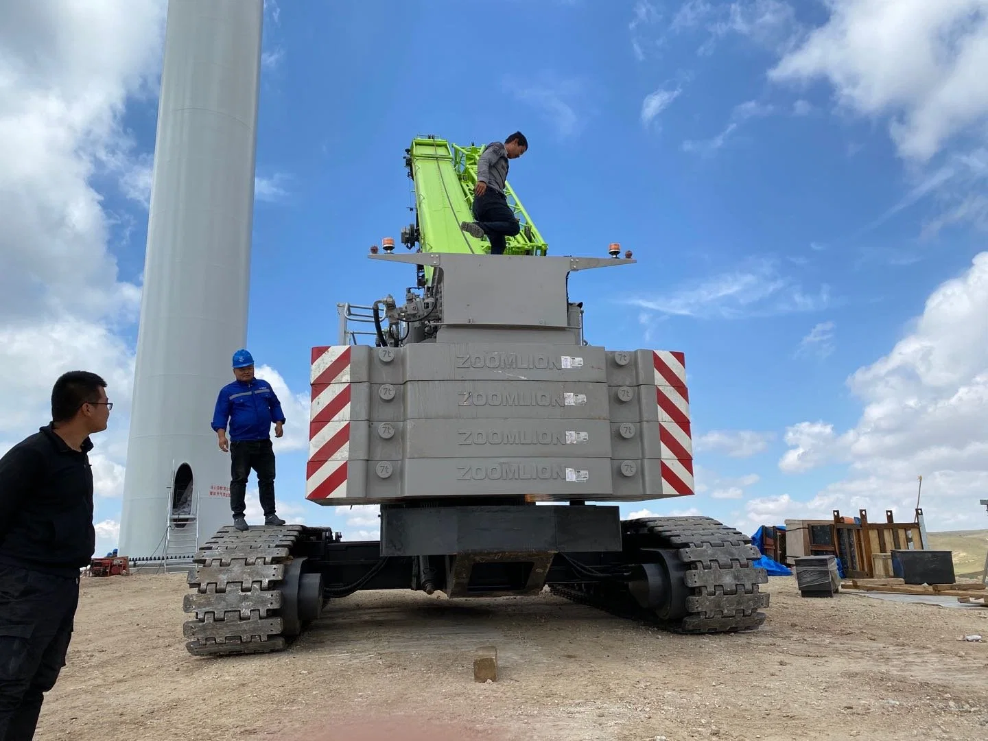 Zoomlion Zct900V 90 Ton Telescópico Boom grúa móvil de orugas en Existencias