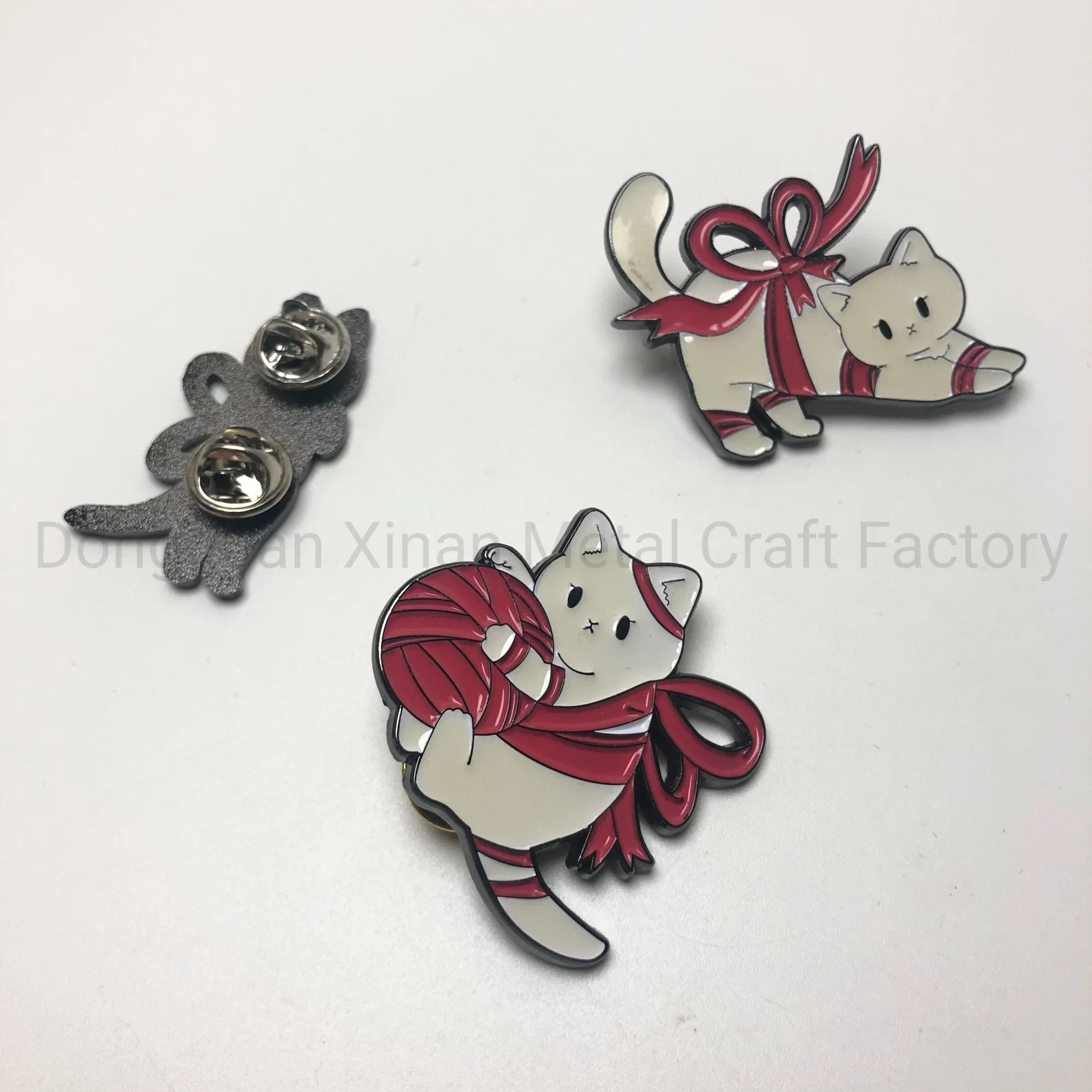 Cute Bag Garment Animal Pattern Metal Badge Pins