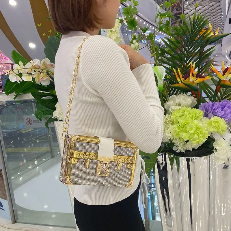 Sh2329 Petite Malle Crossbody Customized Crystal Clutch Luxury Lady Designer Women Handbag Custom Shoulder Bags Diamond Mini Square Small Chain Box Purse Bag