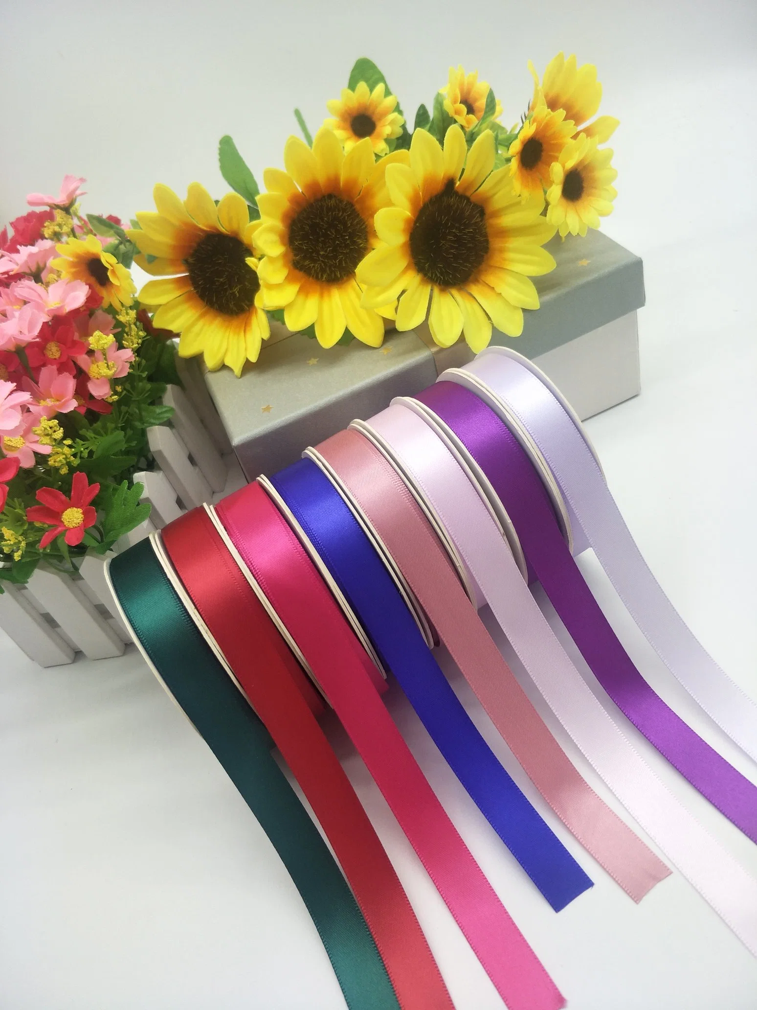 100% Polyester Satin Ribbon for Packing/Gifts