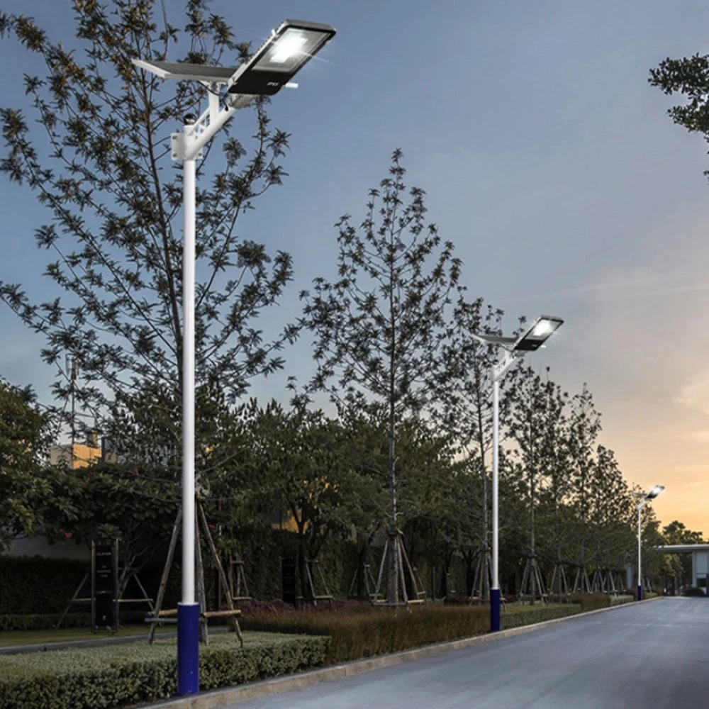 Principal fabricant en Chine de lampadaires solaires LED de 50W et de 8m.