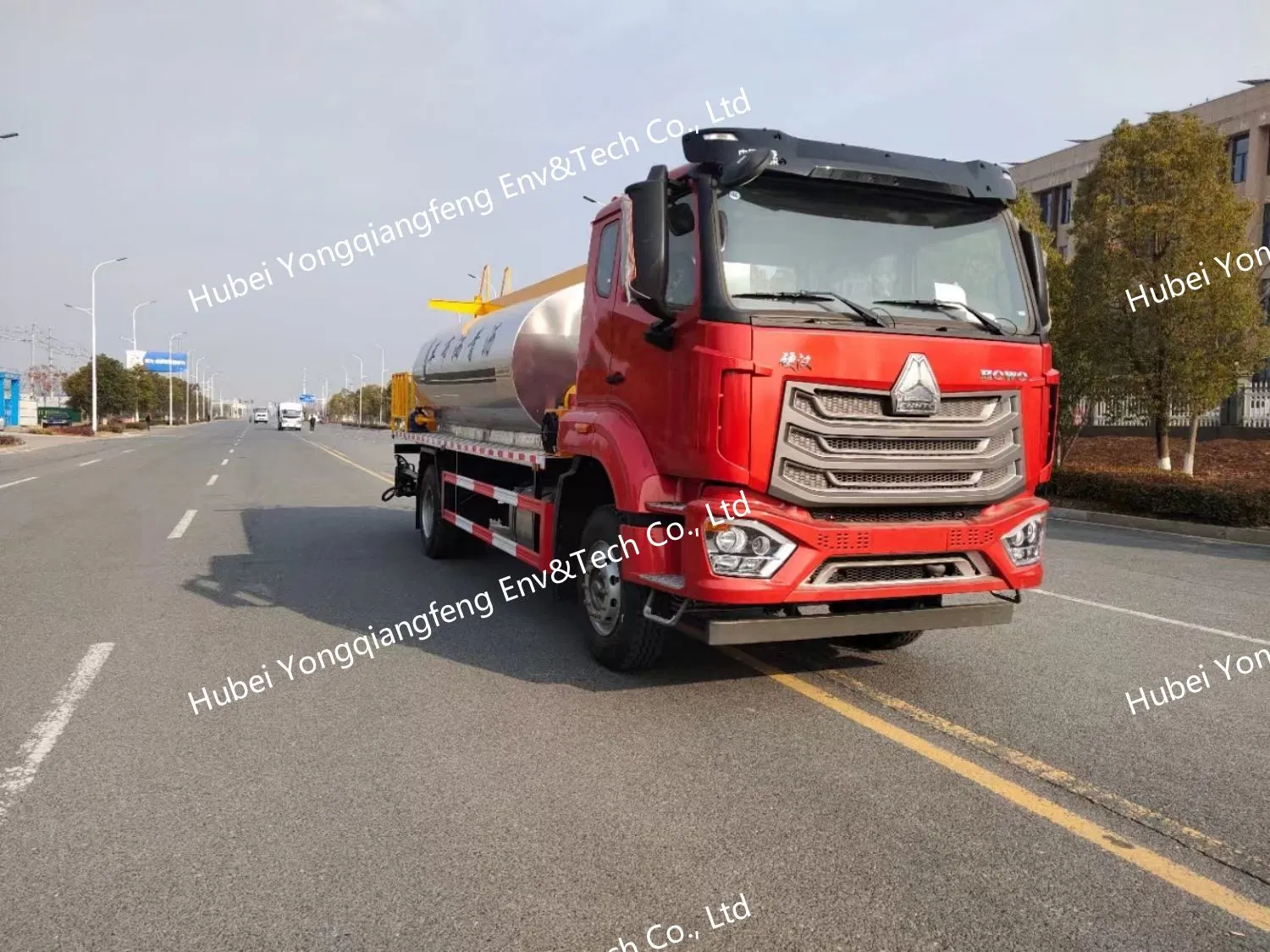 Road Maintenance 10m3 Asphalt Sprayer Bitumen Sprayer Asphalt Truck Price