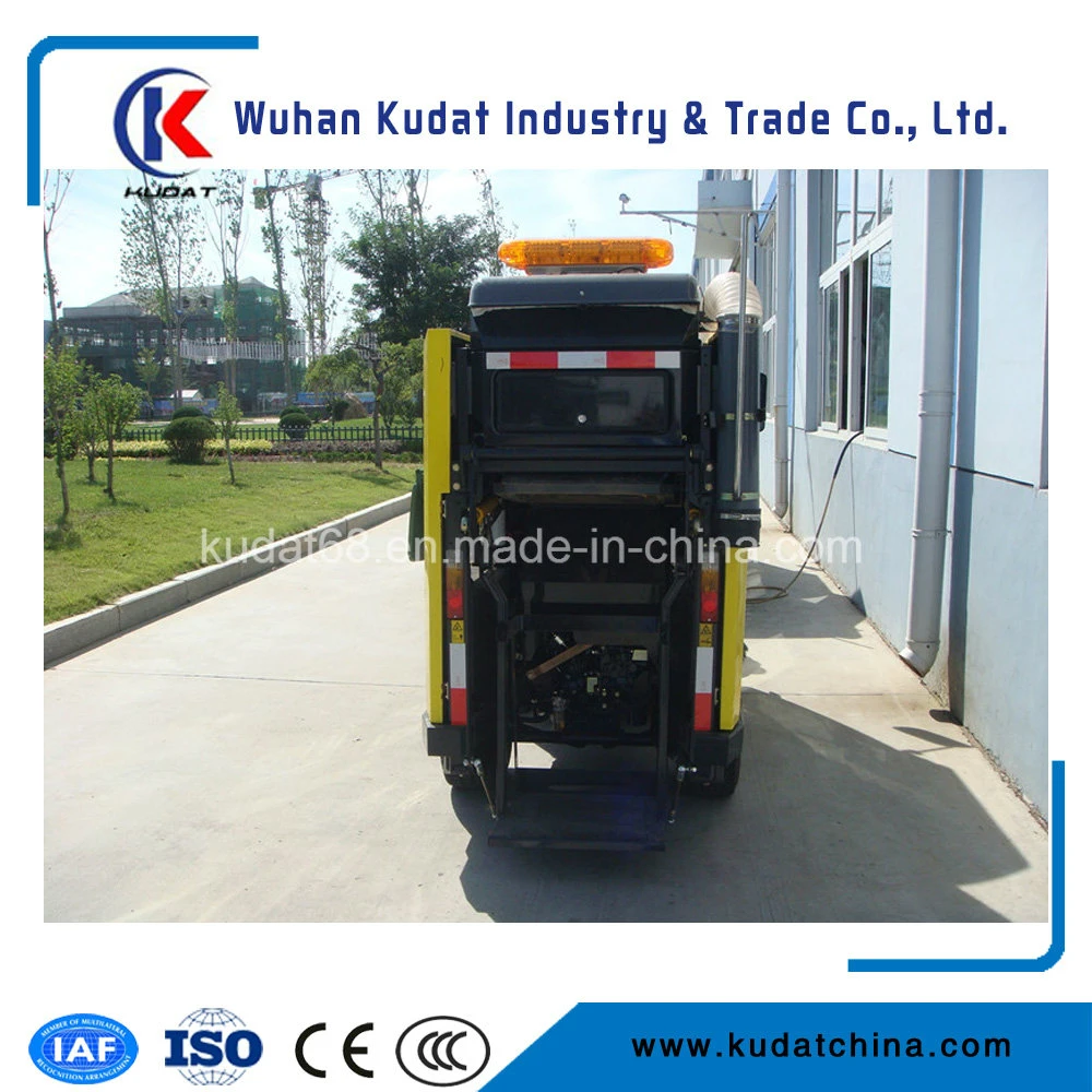 Brand New Diesel Fuel Vacuum Road Sweeper for Parking Lot with Ce (5021TSL)