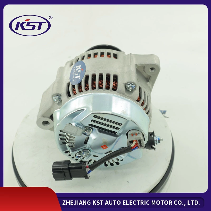 0-33000-5860 600-821-6120 Alternator Diesel Engine Parts 4D95/6D95L for PC60-7 PC200-3