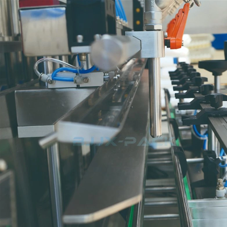 Máquina de llenado de pistón automática completa tipo lineal para tomate Ketchup Pegue la salsa de mermelada en botellas de vidrio