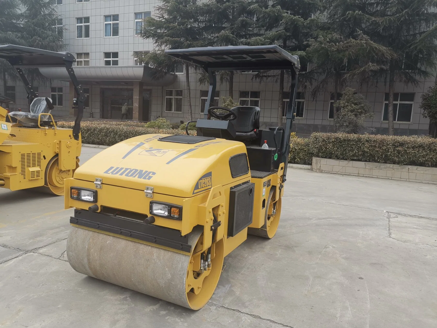 3tons Small Road Roller Double Drum for Asphalt Road Vibration Road Roller