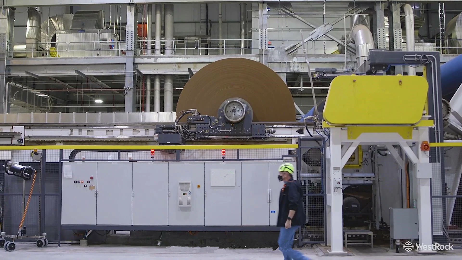 Cadena de producción de reciclaje de papel usado de la máquina de fabricación de papel Kraft de rollo grande