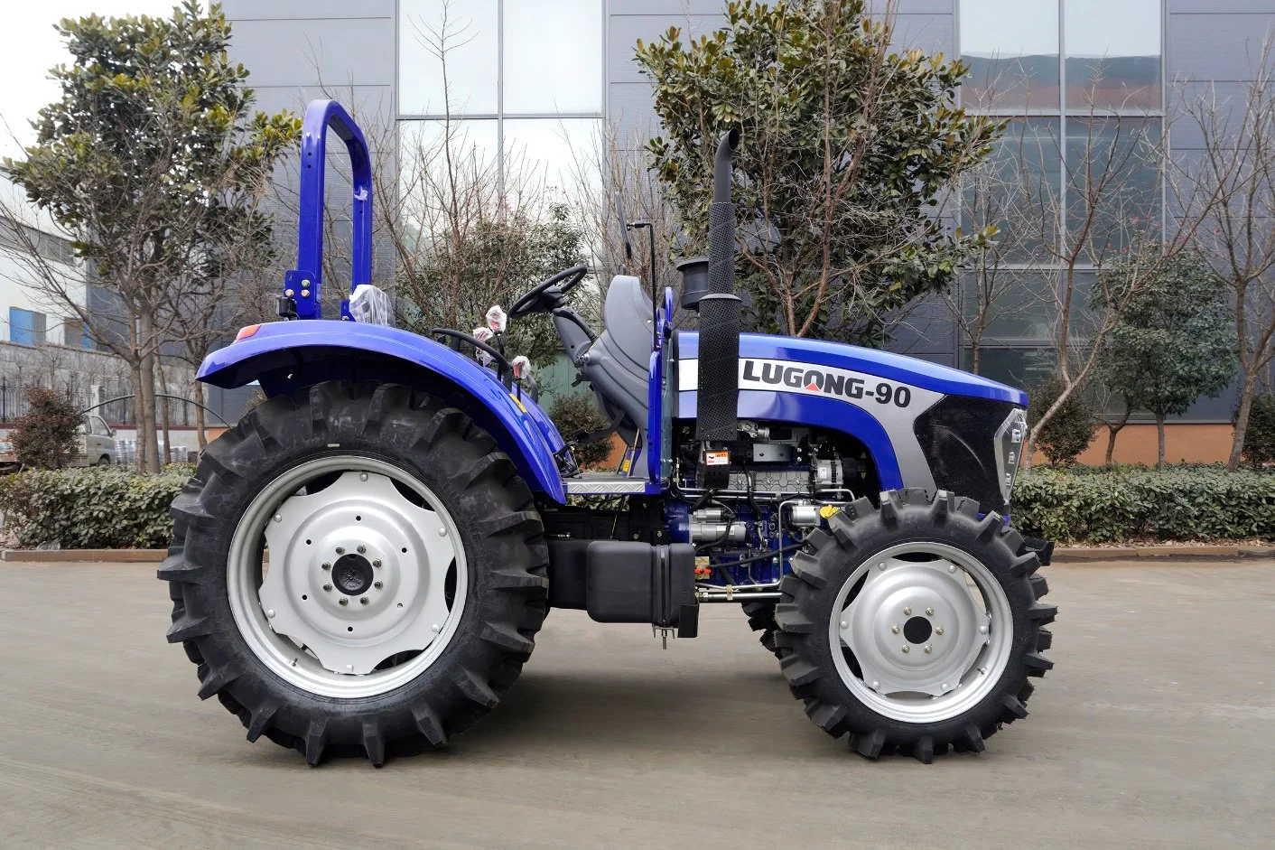 Agricultural Equipment 90HP 4WD Wheel Farm Tractor Farming Tractor Front Loader for Sale