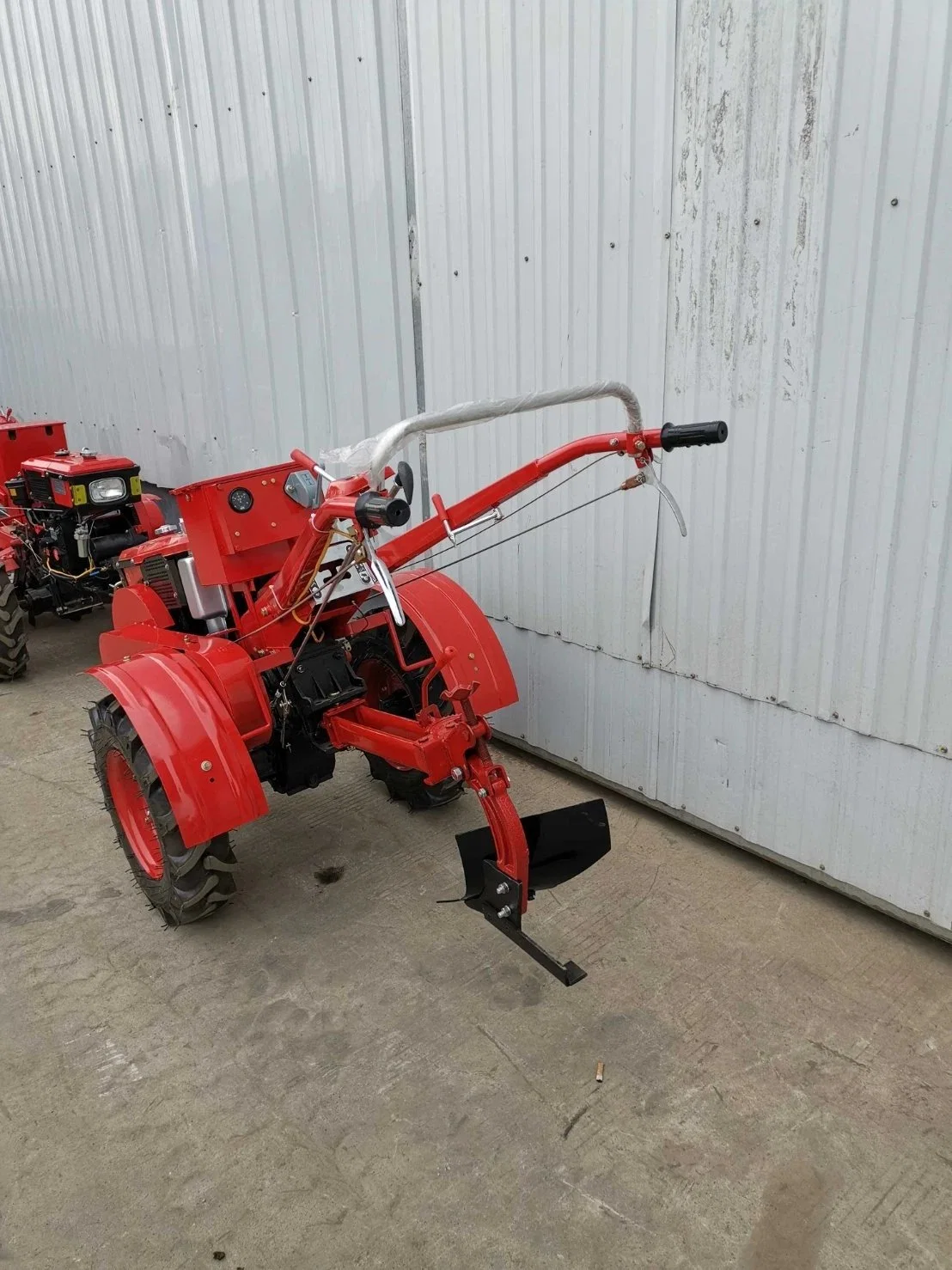 Máquina de arado marca Shuhe para Fazenda Máquina Fazenda Quinta / Jardim mão multiusos Tractor de passeio/agrícola