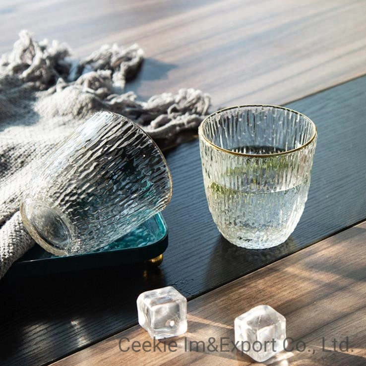 Le lait d'un marteau en verre de jus de verre verre à boire de l'eau tasse tasse en verre