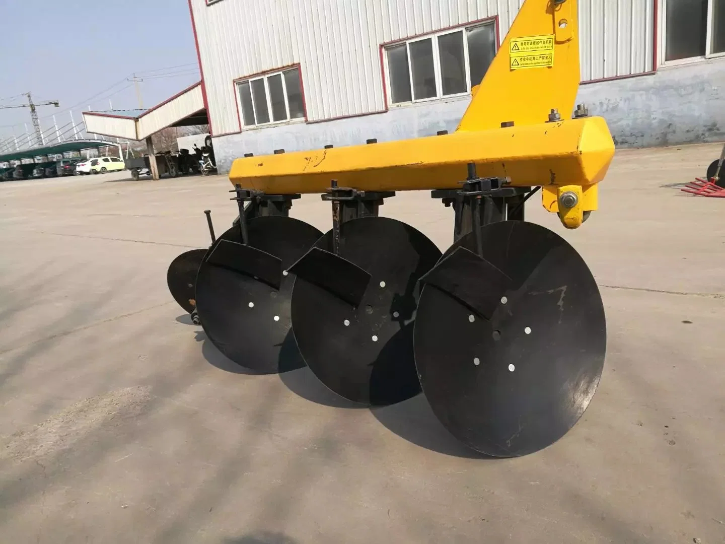 Africa Hot Selling Farm Machinery Tractor Trailed 2-5 Discs Tube Disc Plow Plough