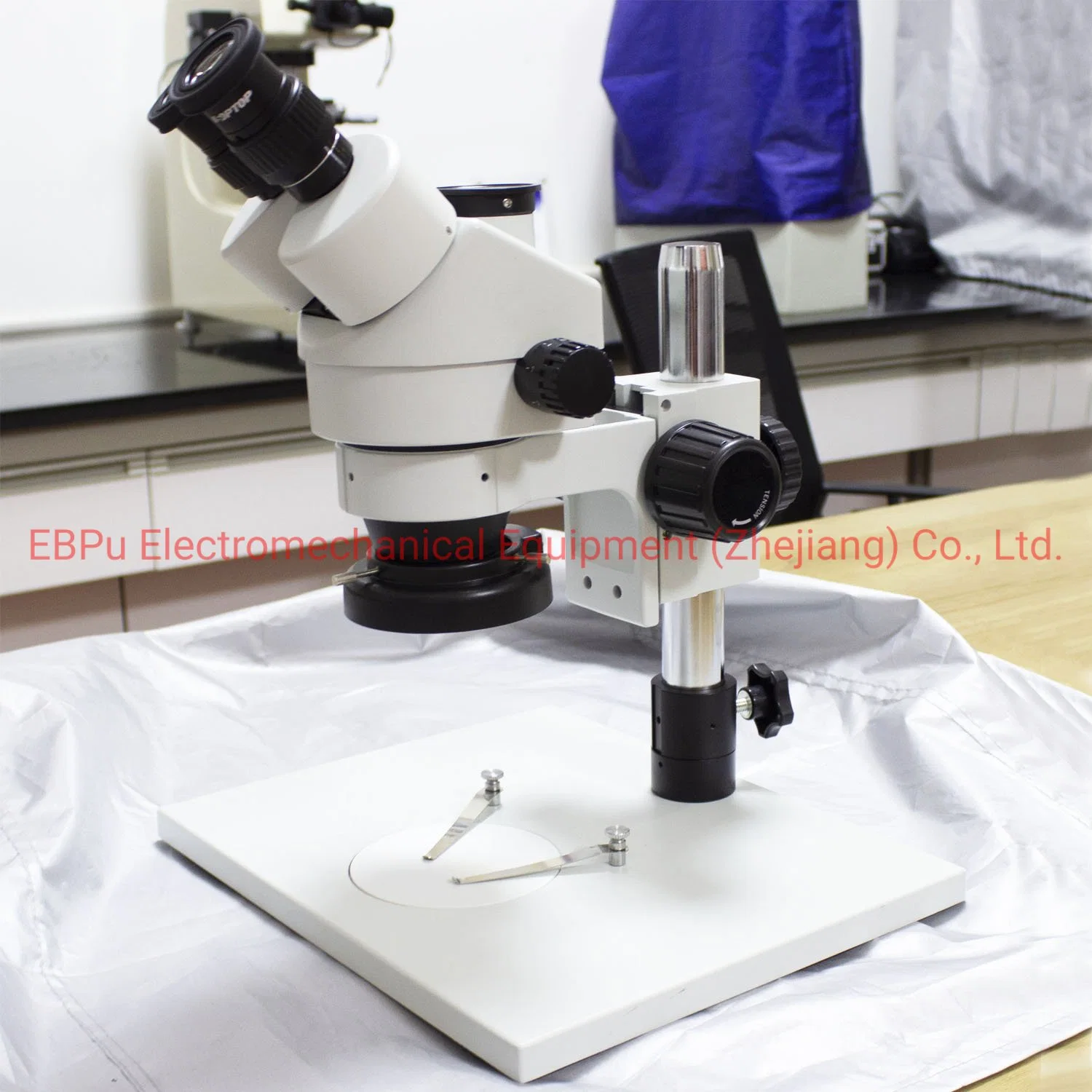 7X - 45x Microscope stéréo de grossissement du zoom pour l'industrie de la réparation de circuit imprimé