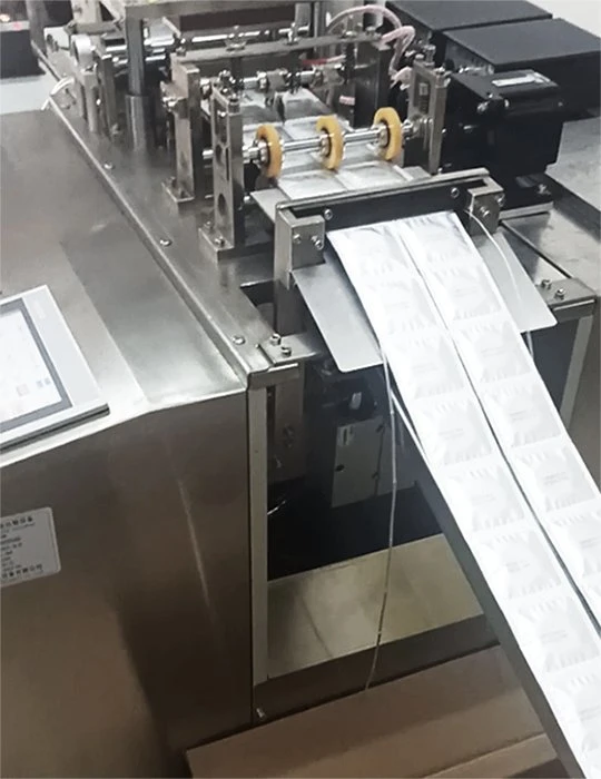 Lubricating Oil Condom Automatic Packaging Machine Counting Supplies of Raw Supplies