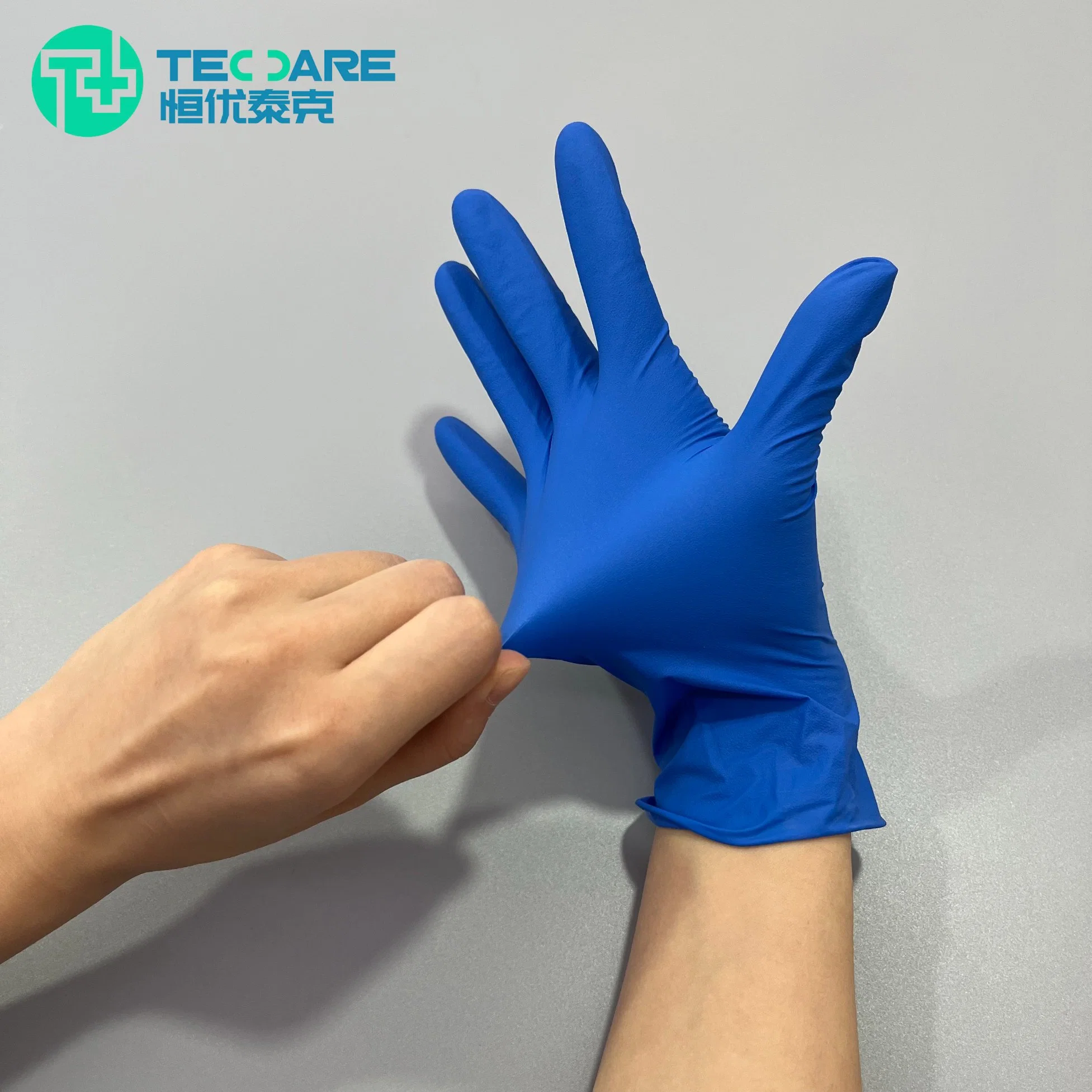 Commerce de gros d'usine de Deep Blue forte des gants en nitrile jetables pour tous les jours à l'aide