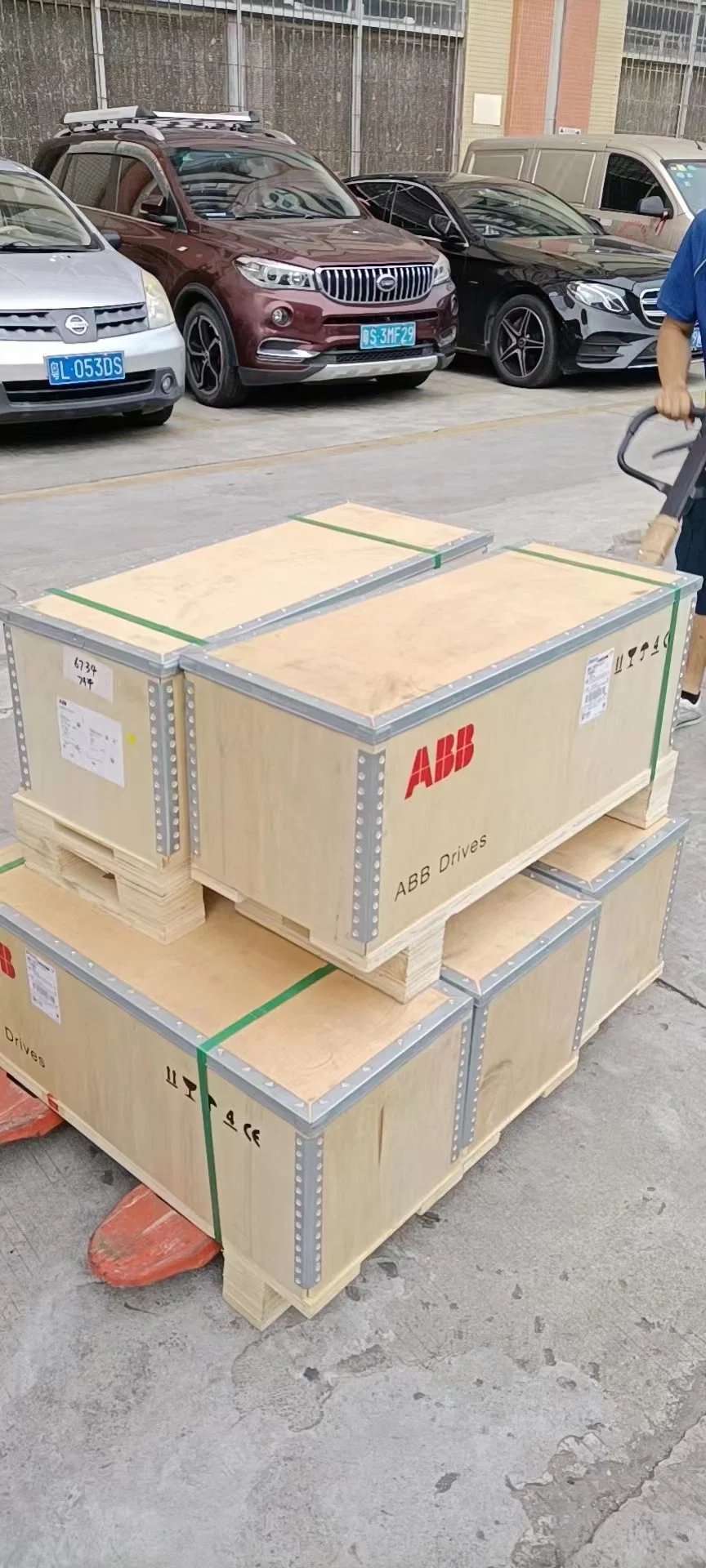 ABB Frequency Inverter/VFD/Acs355/Acs310/Acs510/Acs550/Acs580/Acs550/Acs150/Acs880/Acs180-Acs355-03X-07A3-4