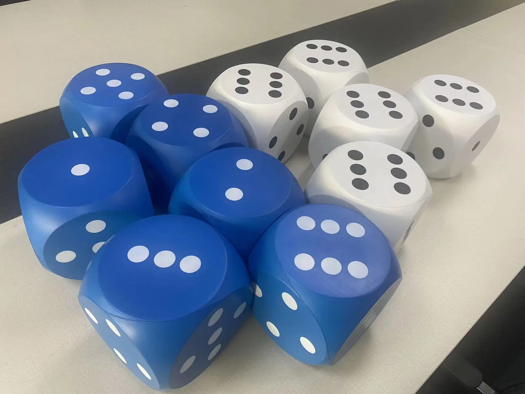 Wholesale/Supplier Custom Printed Large Size Bulk EVA PU Foam Dices Six-Sided Embellishment Game Toy Dice