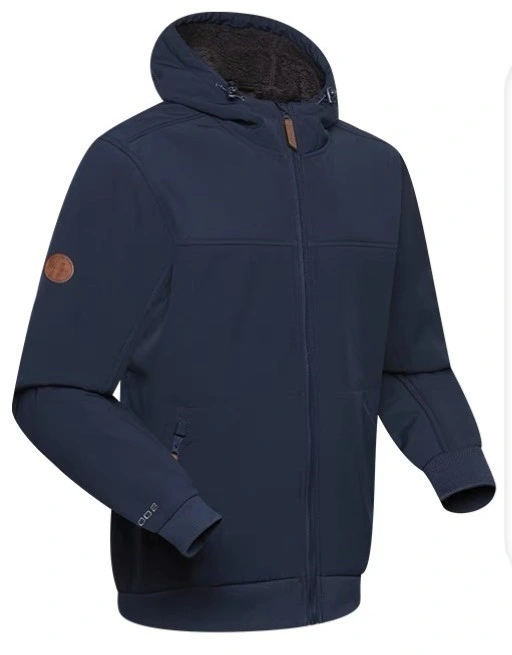 Windproof and Breathable Fur Outdoor Softshell Jacket for Men