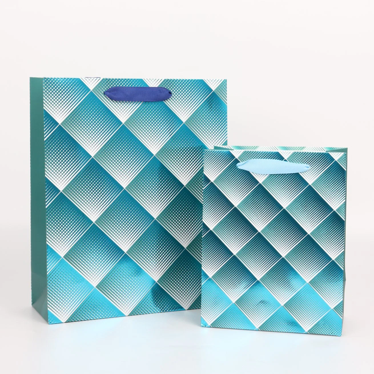 Manufacturer Designs Custom Multi-Color Printing Store Shopping Gift Paper Bags