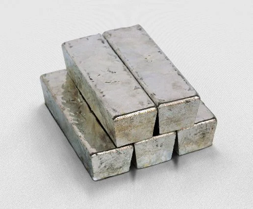 Hot Sell Tin Ingot 99.9%-99.99% with Good Price and Good Quality