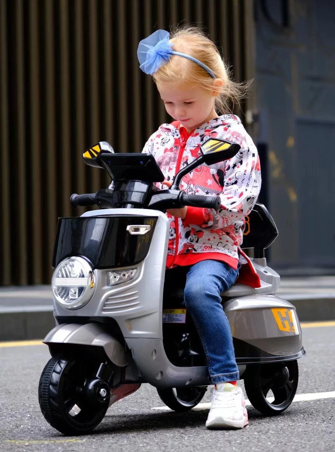 2022 ركوب بالجملة على الدراجة طفل لعب السيارة طفل دفع دراجة كهربائية Moto Kids