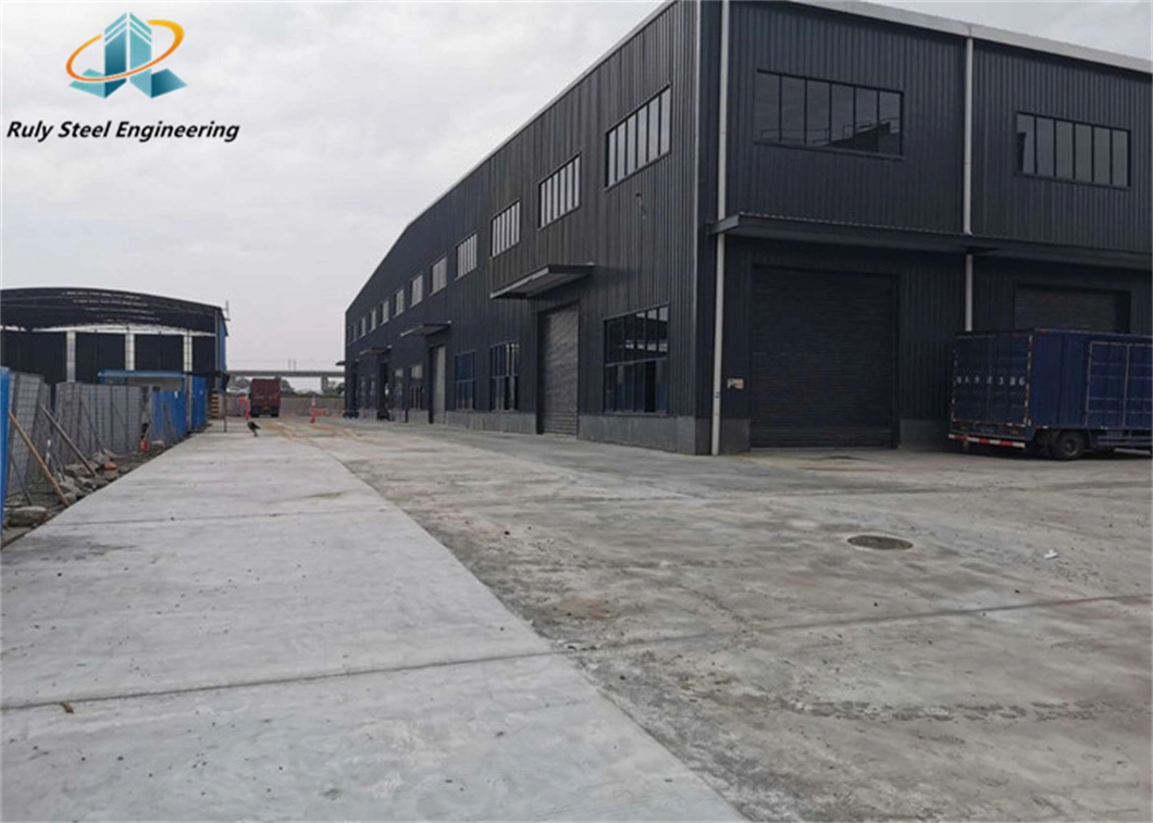 Prefabricated Low Cost Steel Structure Building with Sandwich Panel for Warehouse/Workshop/Plant