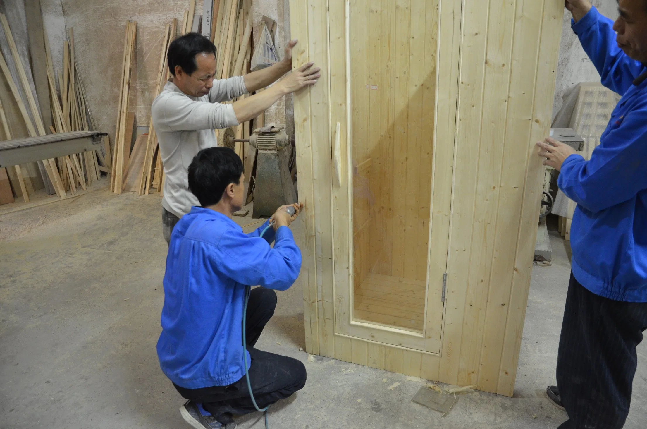 Traditional Style Solid Wood One Person Dry Sauna Room