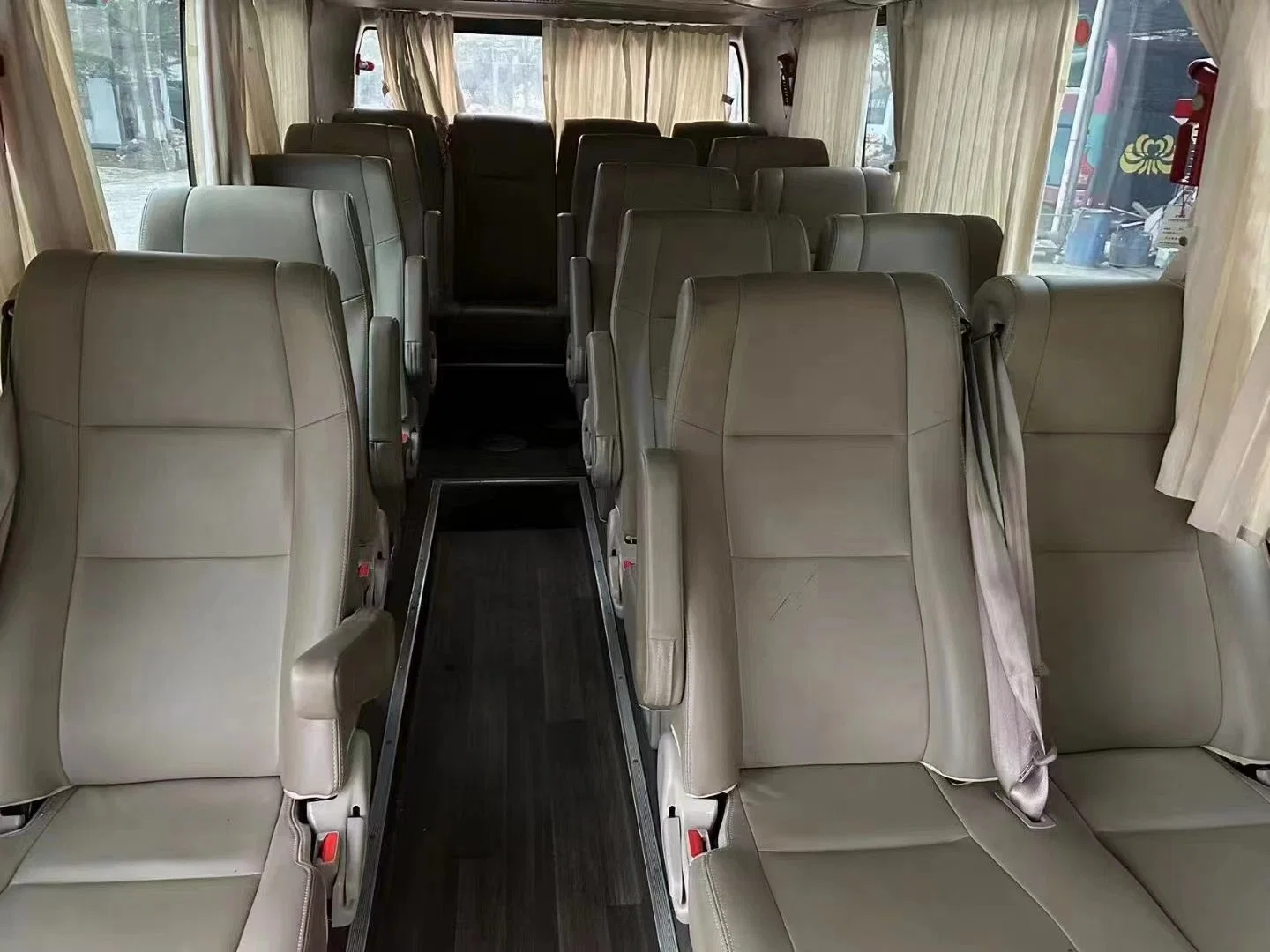 17 Siège Tong Yu Cl6 Bus, de taille moyenne de bus. Nouveau est utilisé de bus. Mini-bus.