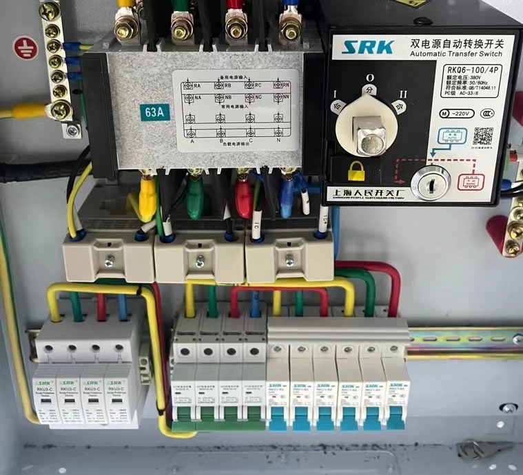 Preis ab Werk DIN-Schiene 10kA 20kA 40kA 1p 2p einfach Phase Class II AC elektrischer SPD 240 Volt Überspannungsschutz