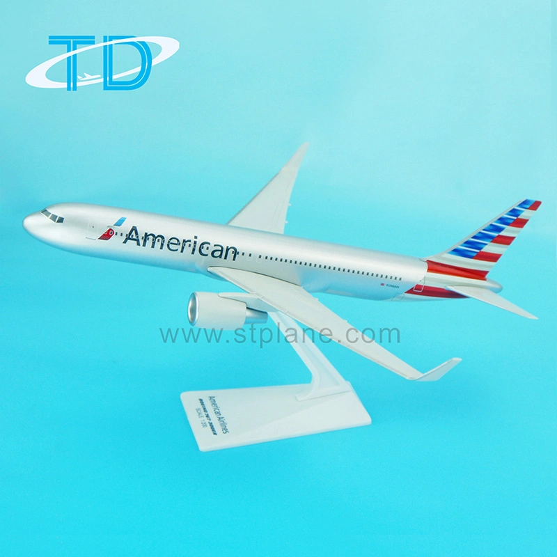 Scale 1/200 B767-300er Plastic Passenger Aircraft Model for Sale