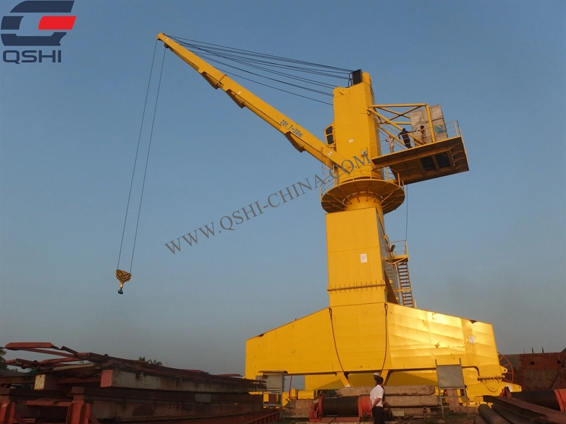 Wildly Used 20t@7-30m Hydtaulic Rail Type Mobile Harbour Crane