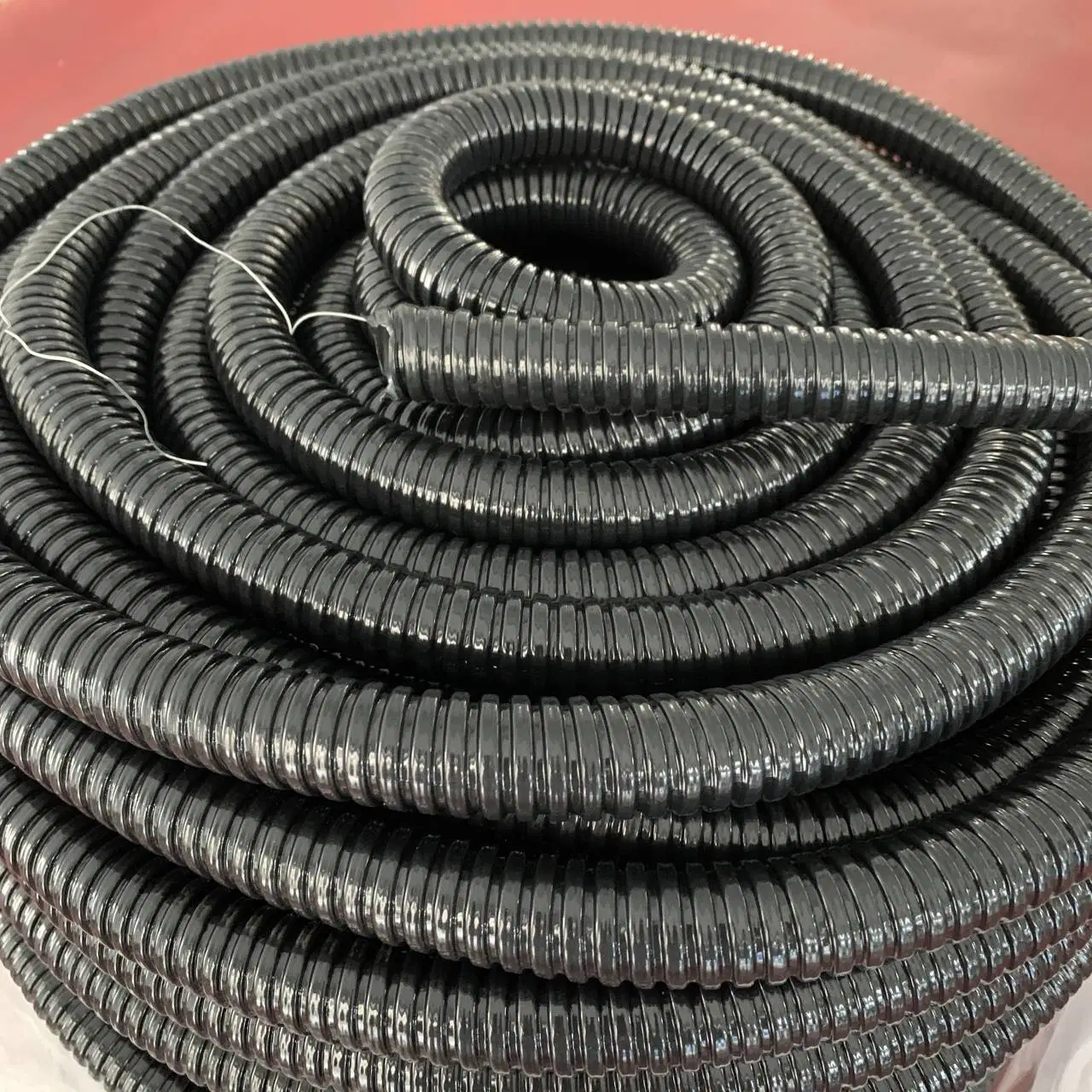 China Supplier PE Plastic Flexible Corrugated Tube for Electrical Wire
