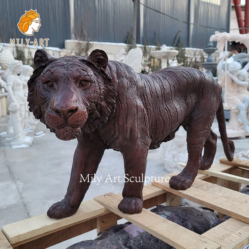 Tamaño de vida personalizado Negro mármol Tigre Estatua Piedra Jungla Pantera Escultura de leopardo para el parque