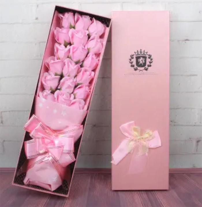 Flores artificiales de papel Rosa Flores en regalo Promoción conjunto preservado Caja de regalo de joyas de flores de jabón de rosas y bolsa de mano para Esposa Madre presente