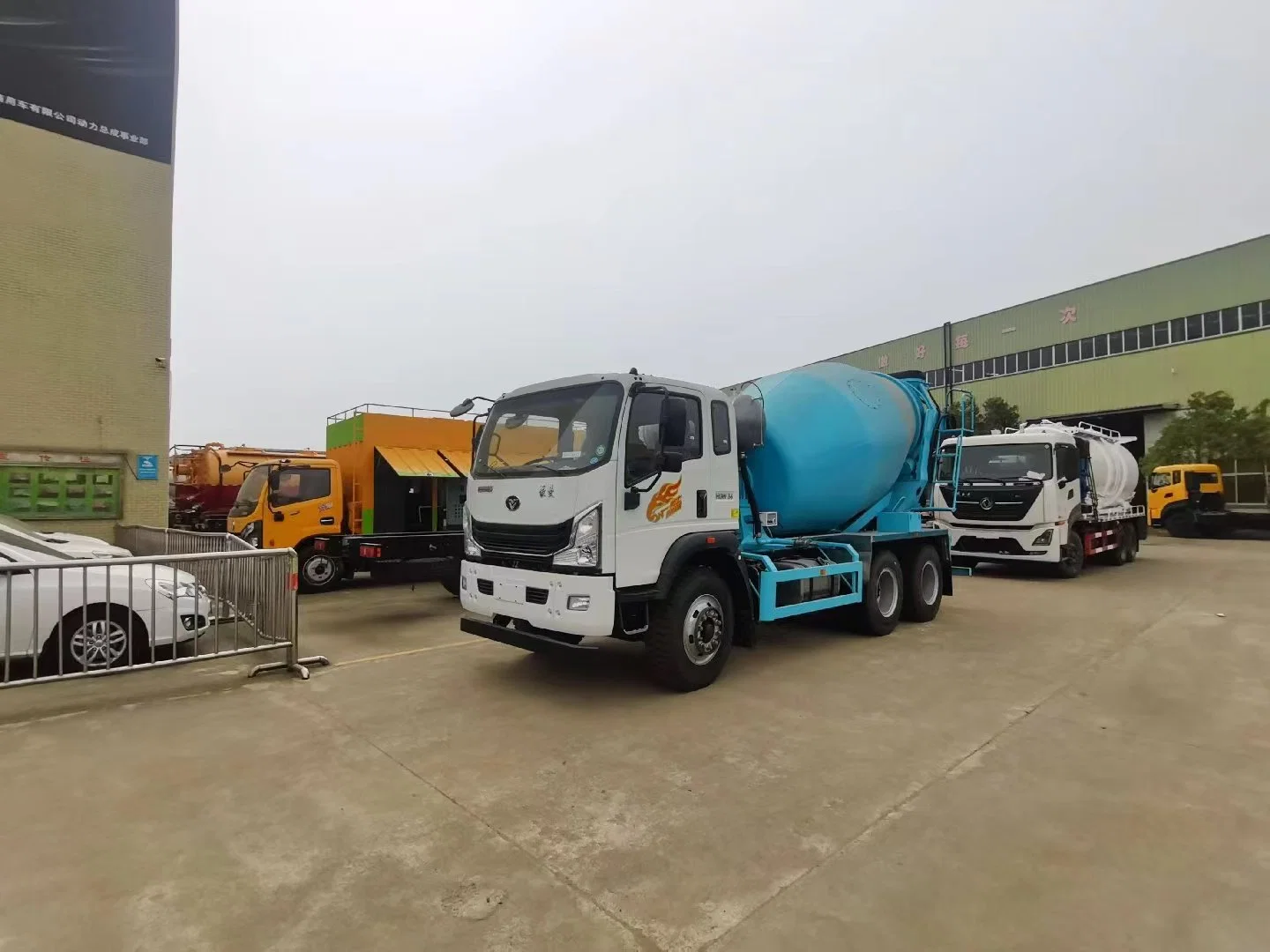 HOWO 8m3 Concrete Mixer Truck Cement Drum Tanker Construction Truck